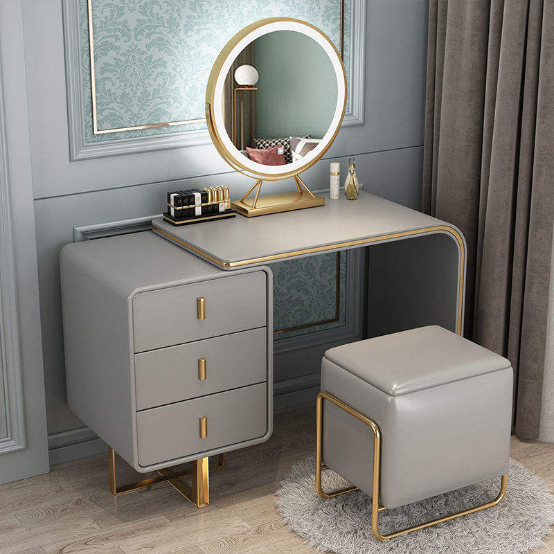 Samantha Vanity