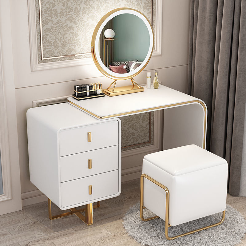 Samantha Vanity